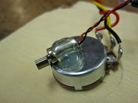 Buzz pot motor mounted